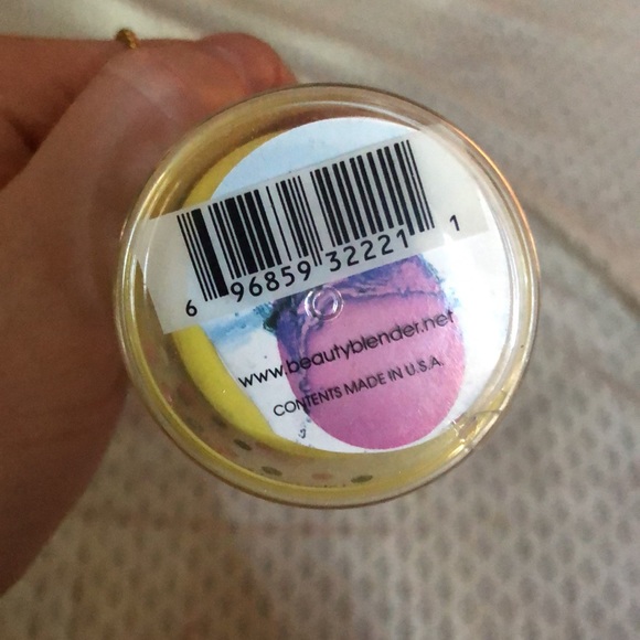 Makeup sponges - Picture 2 of 2